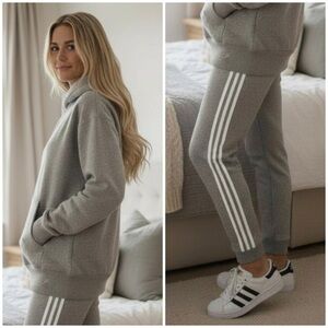 2 pc M NWT ADIDAS HOODIE SWEATSHIRT AND JOGGER LS MATCHING OUTFIT 3 stripe look
